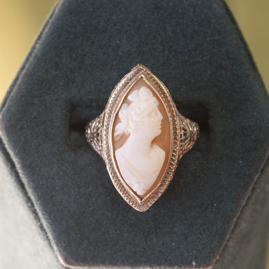14K Gold Filigree Cameo Ring