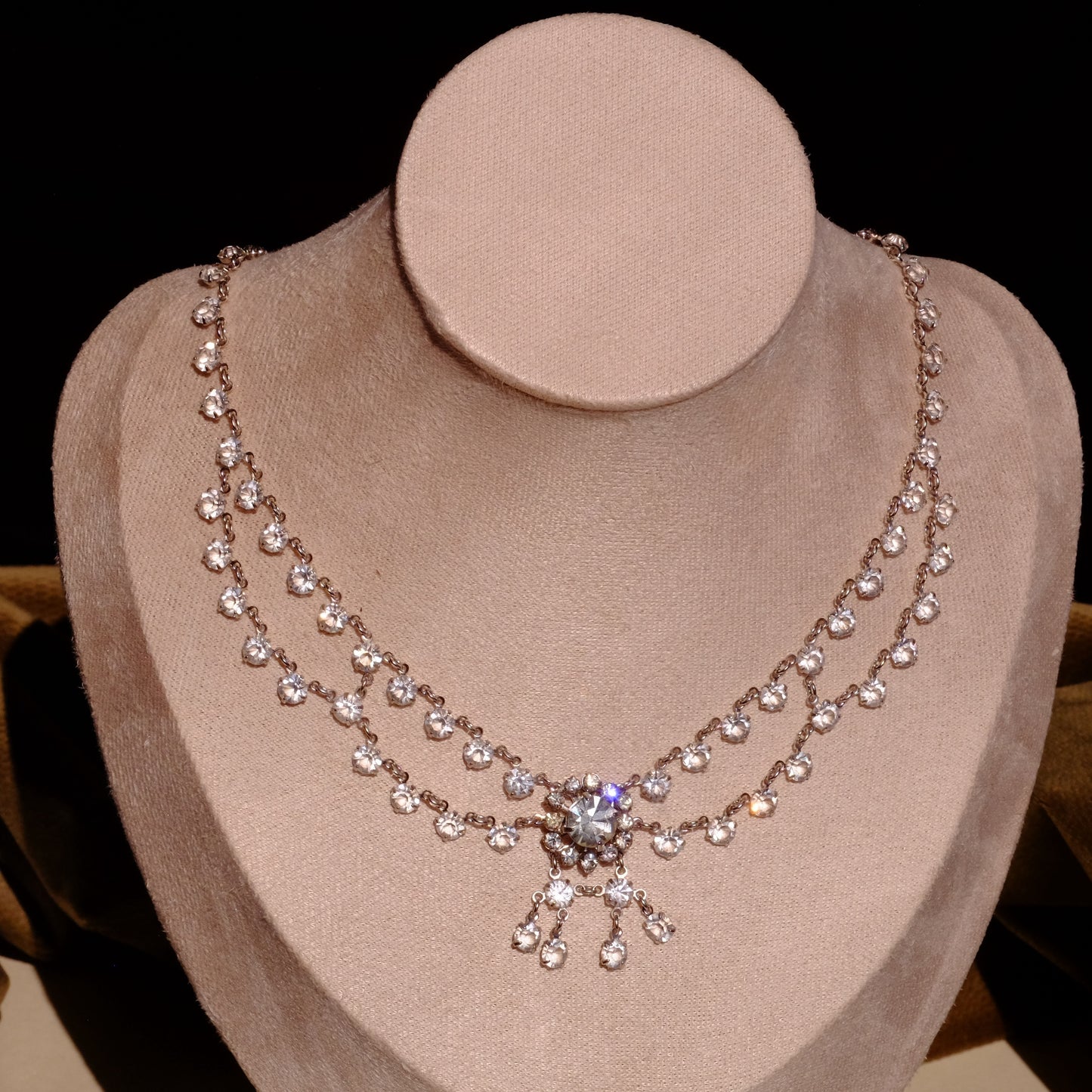Art Deco Paste Dangle Necklace