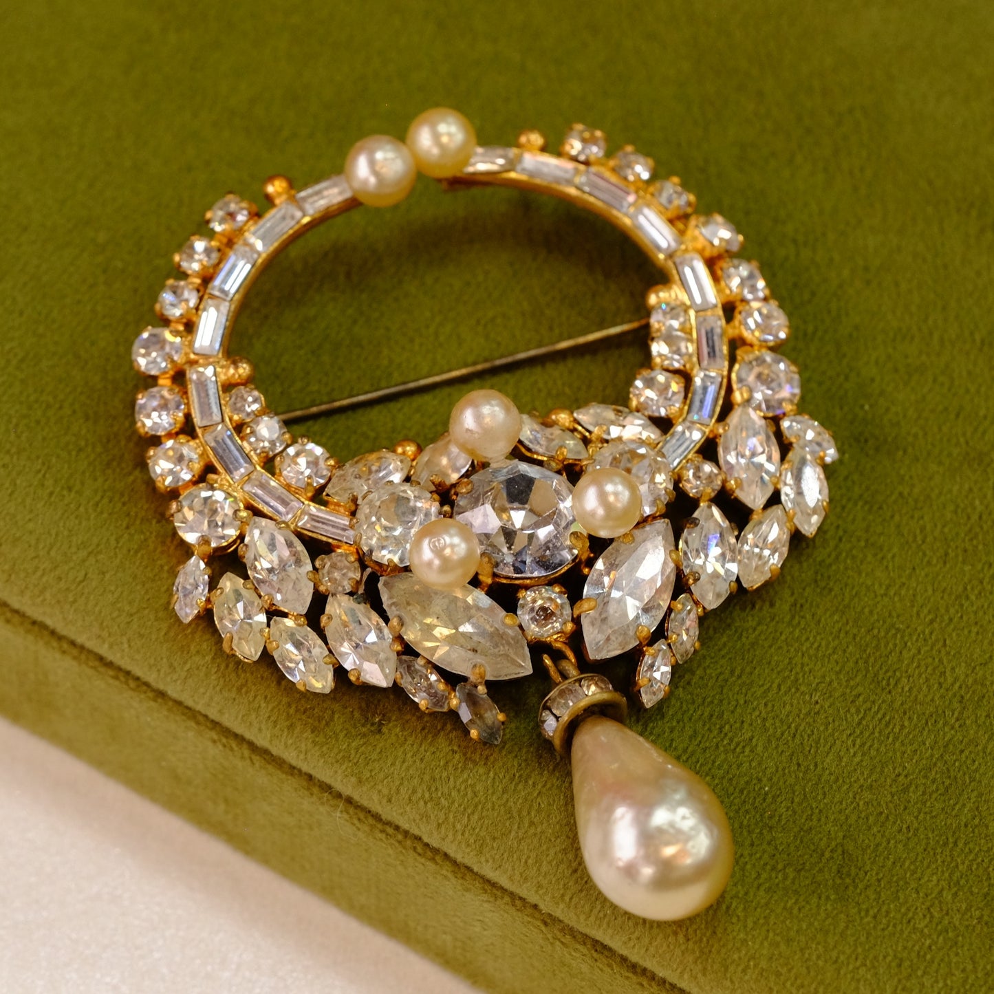 Collectible Max Muller Faux Pearl Brooch 1950s