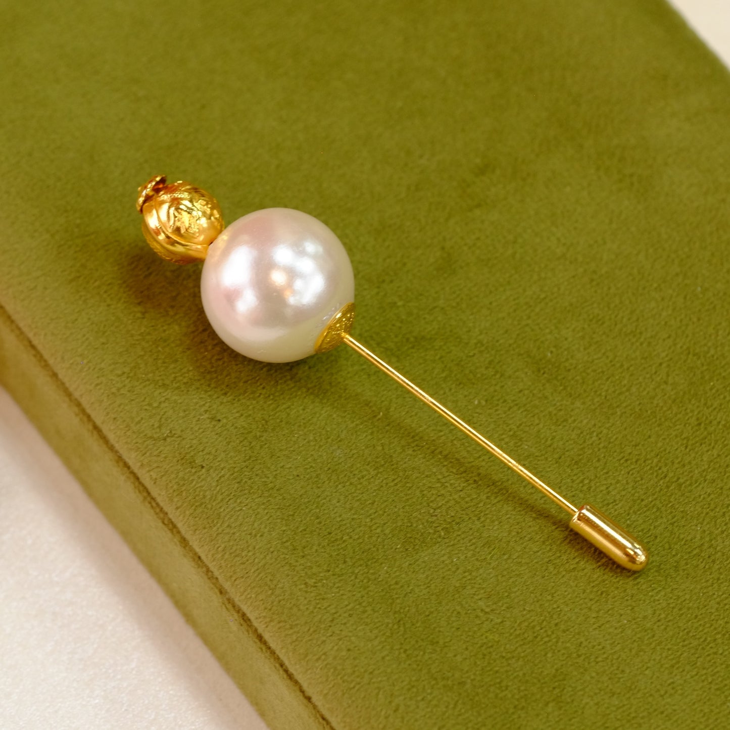 Vintage Hat Pin Faux Pearl