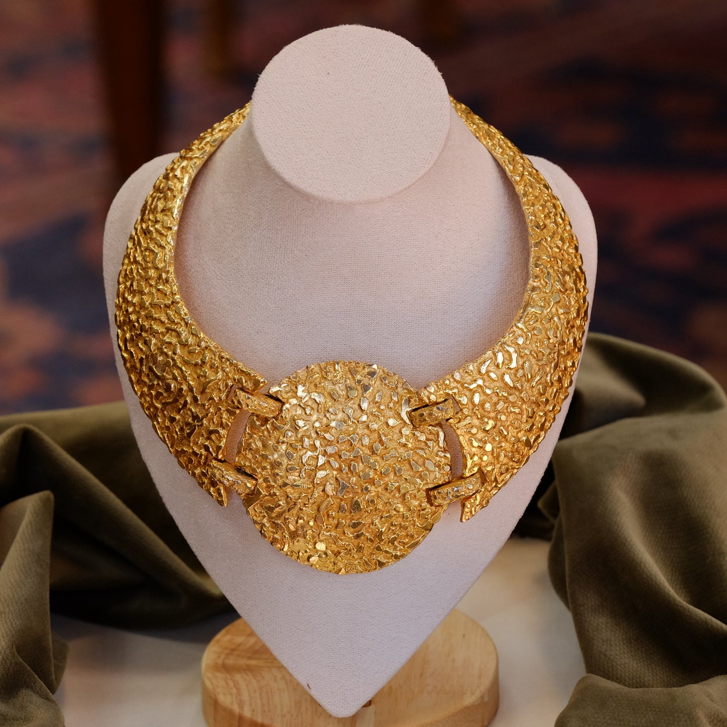 Kenneth Jay Lane Chunky Necklace