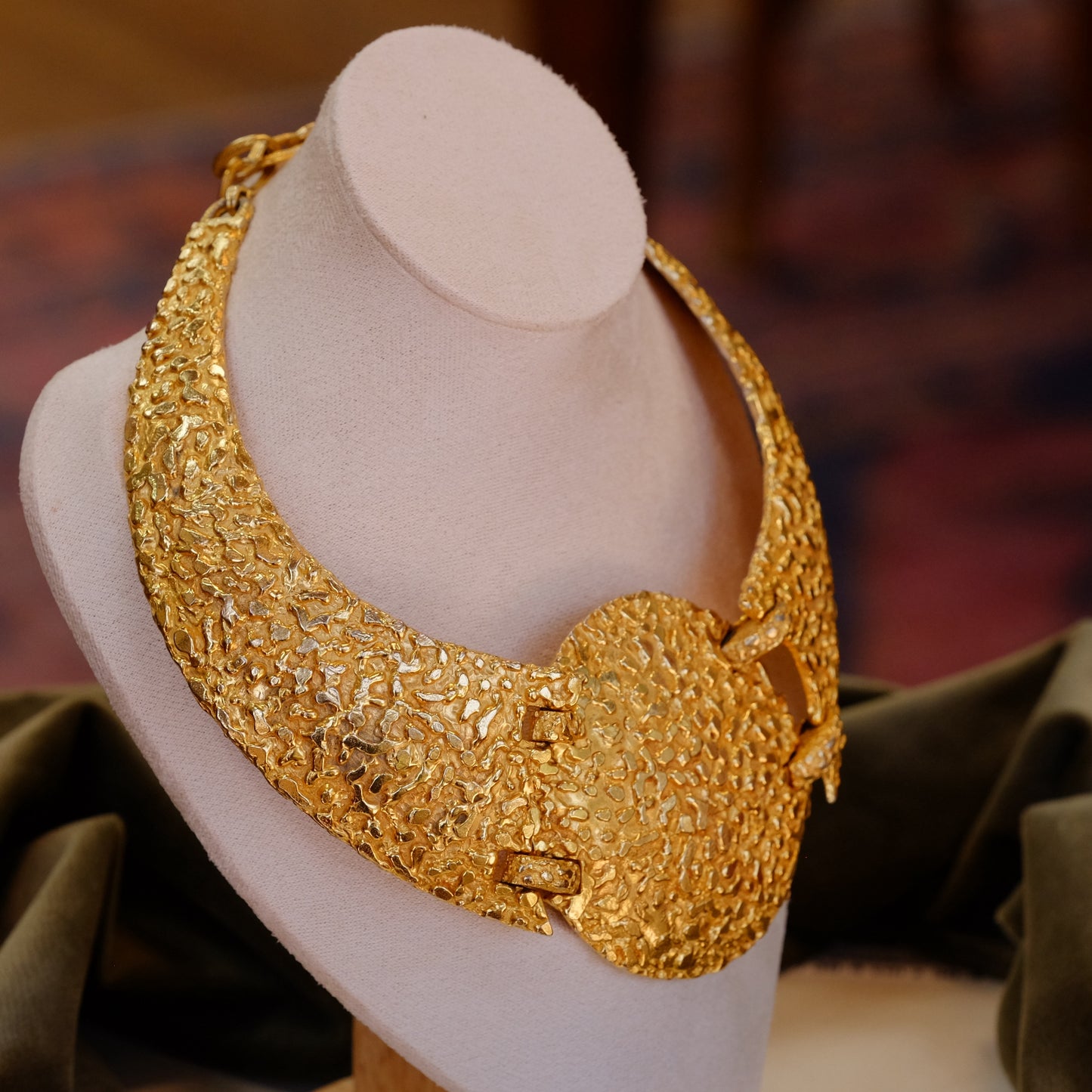 Kenneth Jay Lane Chunky Necklace
