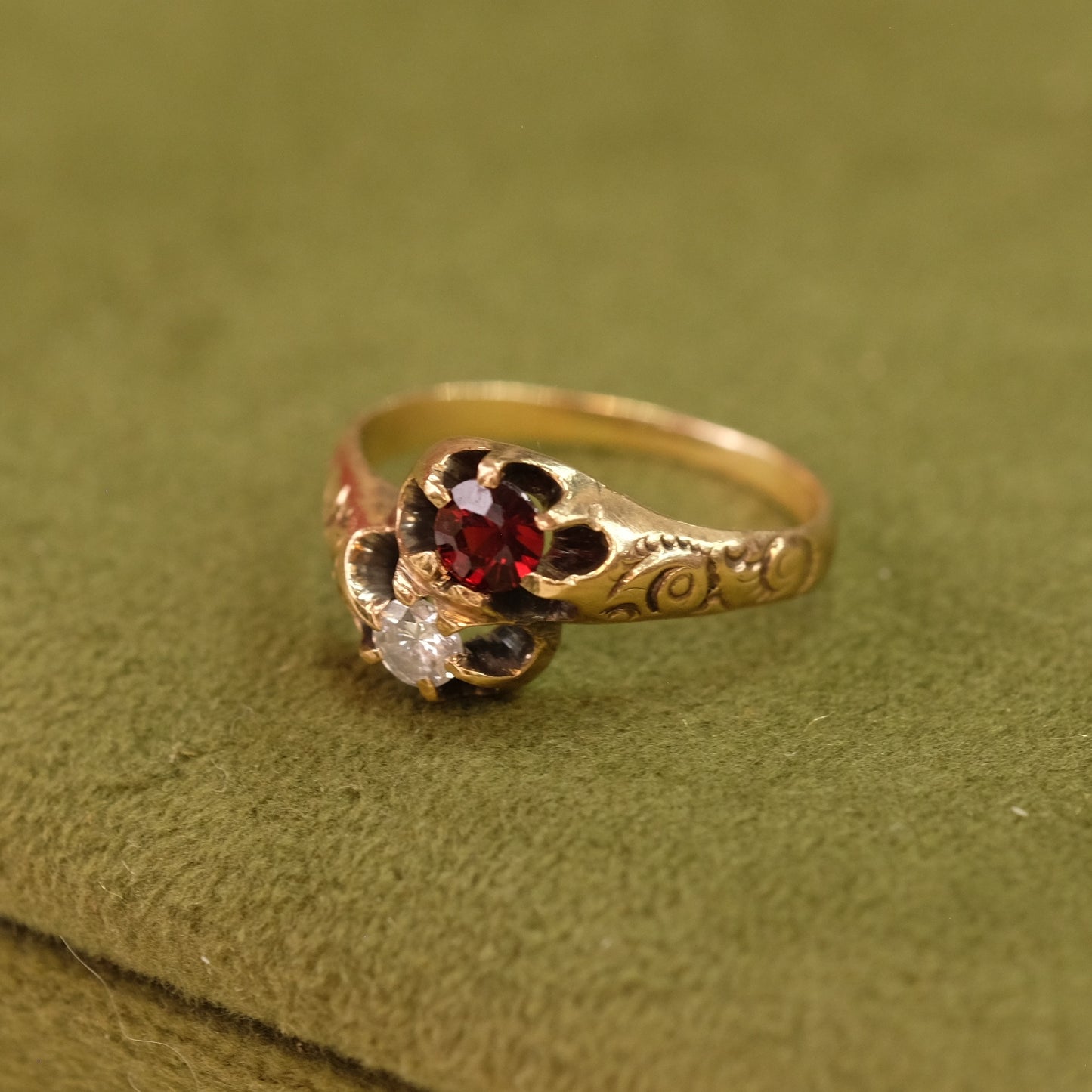 14k Gold Victorian Ruby Diamond Ring