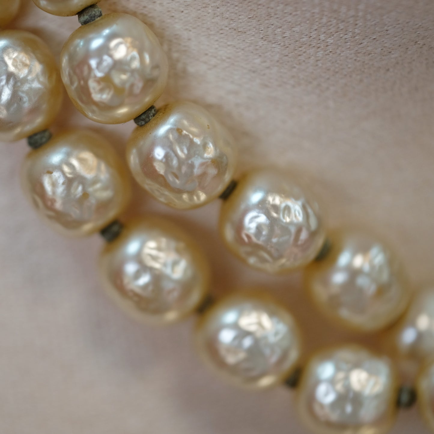 Vintage 24" Pearl necklace