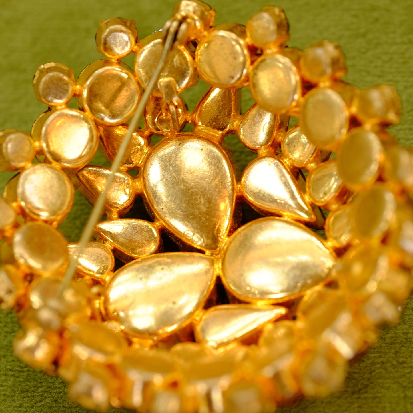 Large Olive and Brown Brooch Earrings Set Austria 1950s