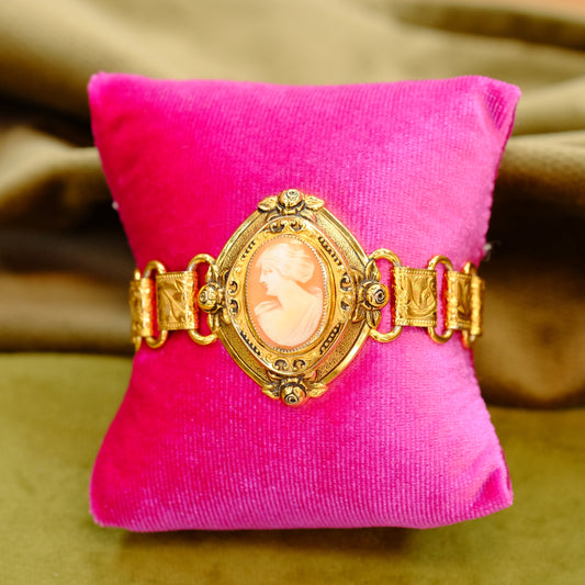 Book chain Bracelet with Cameo 1970s