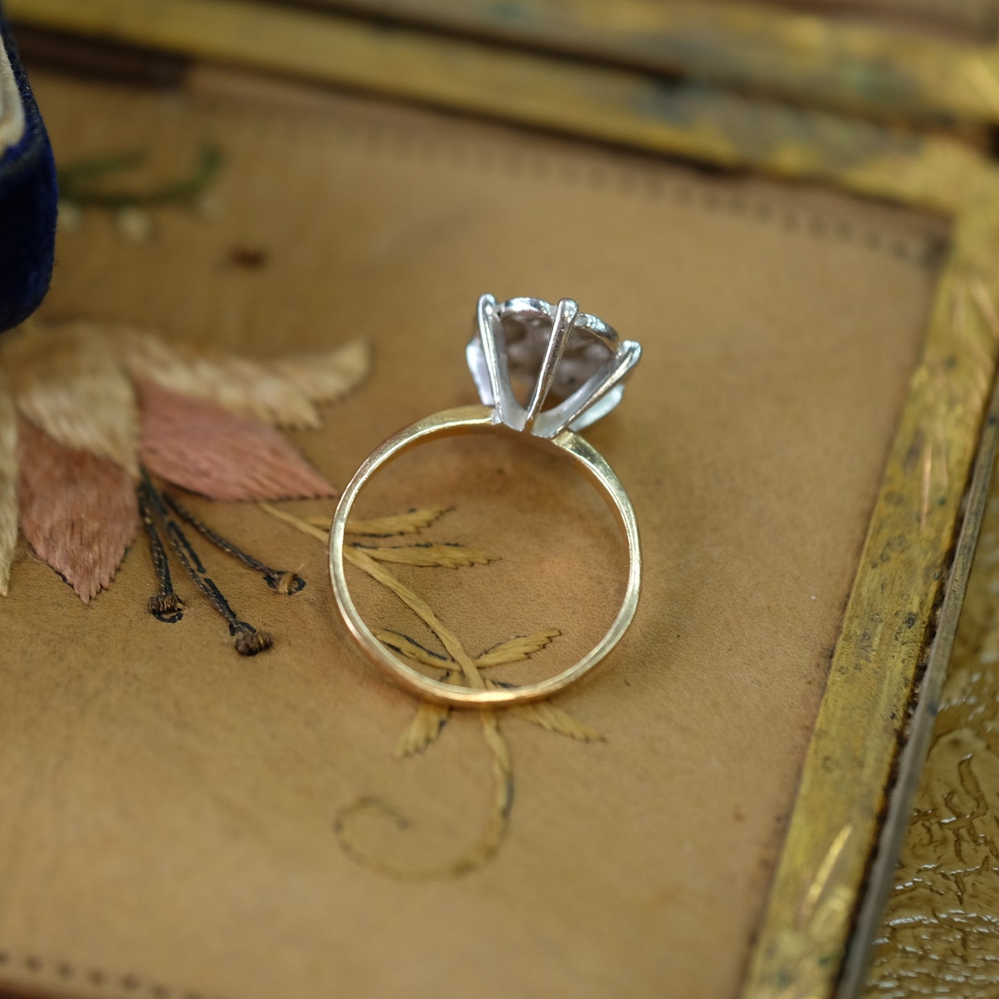 10K Yellow Gold Star Ring with Diamonds
