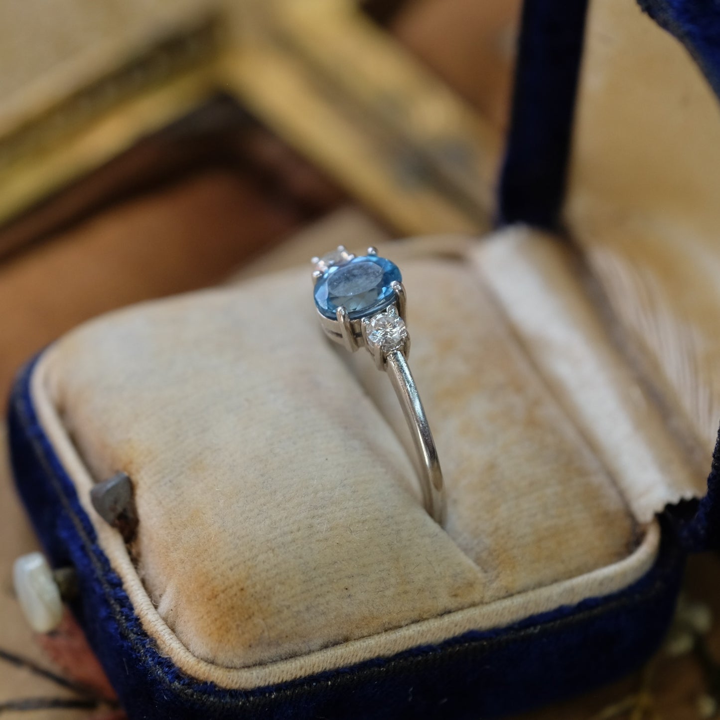 18K White Gold Aquamarine and Diamond Ring