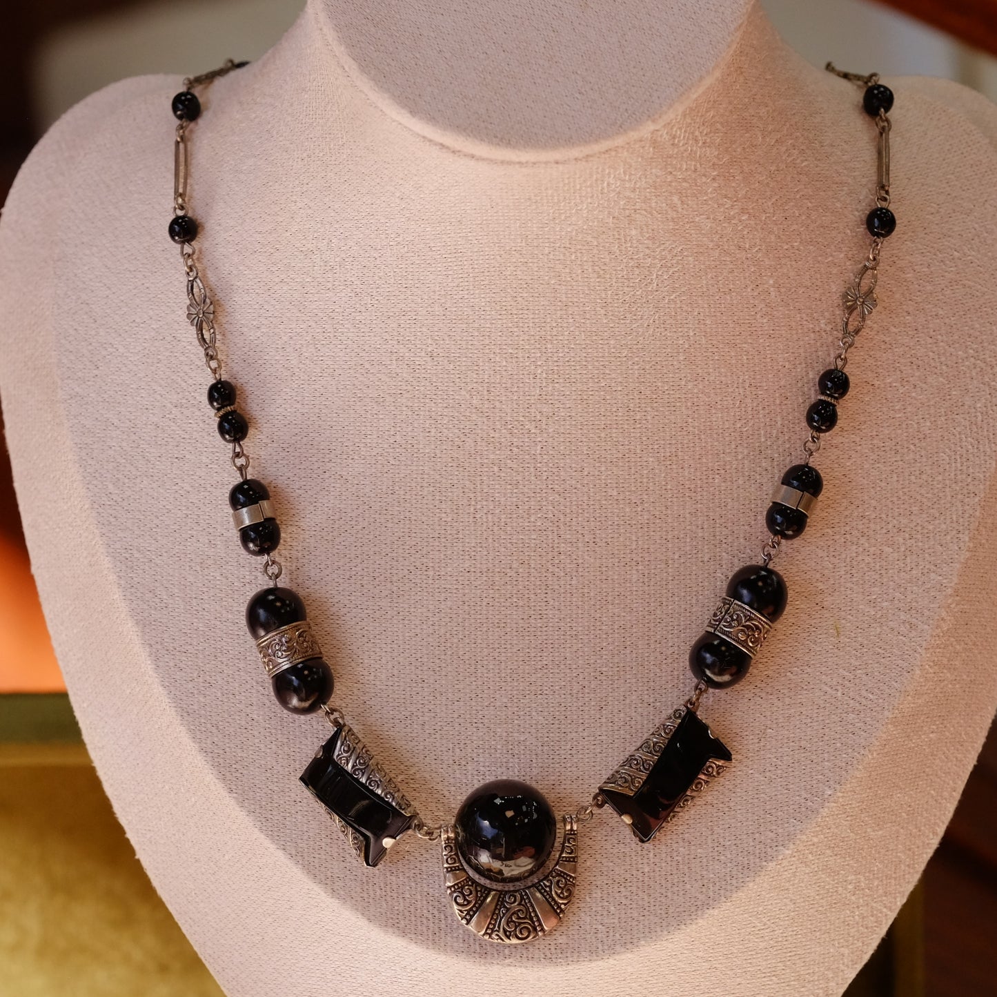 Black and Silver Etched Art Deco Necklace 1920s