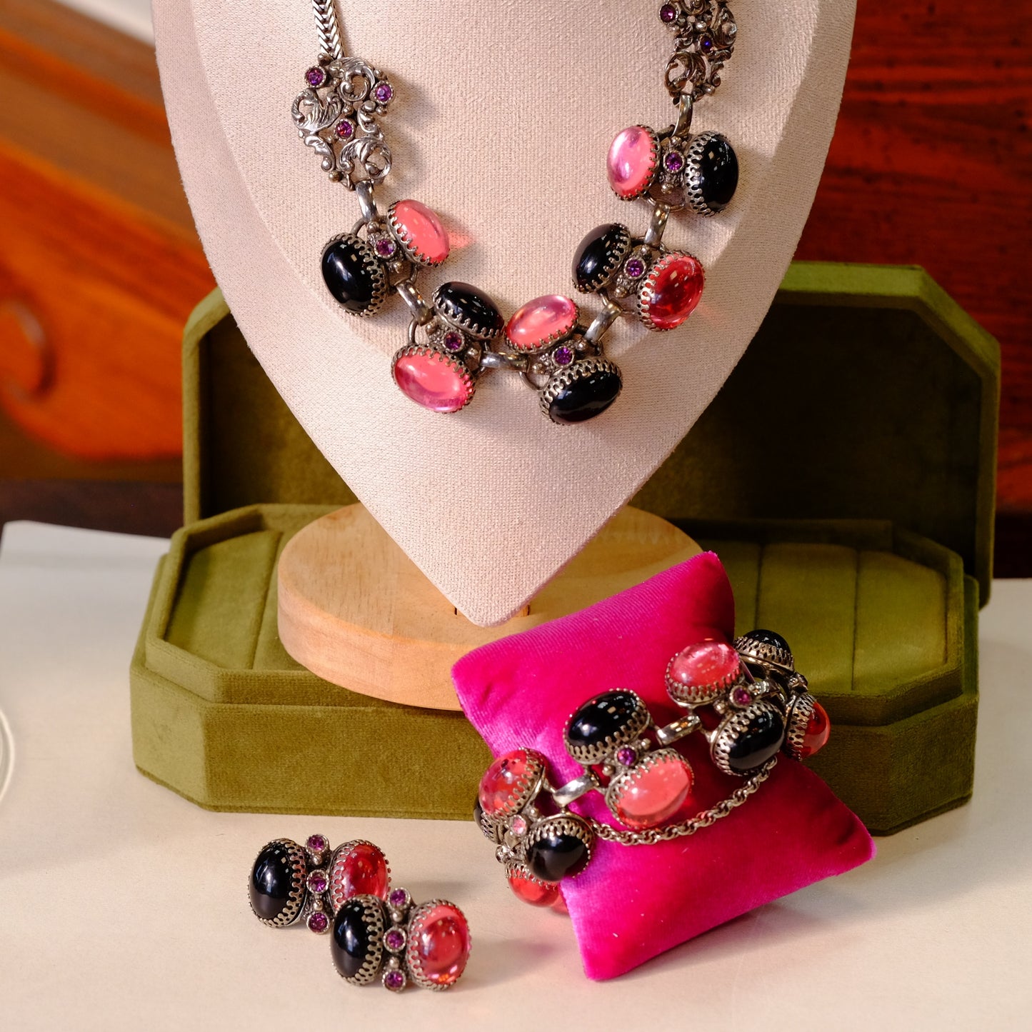 Vintage Selro Necklace, Bracelet and Earrings set 1960s