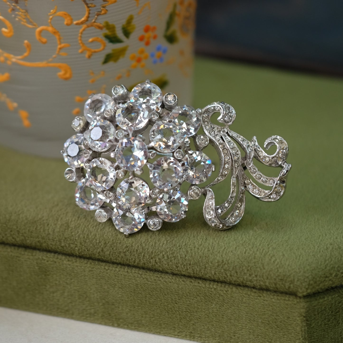 Reja Clear Rhinestones Flower Brooch 1940s