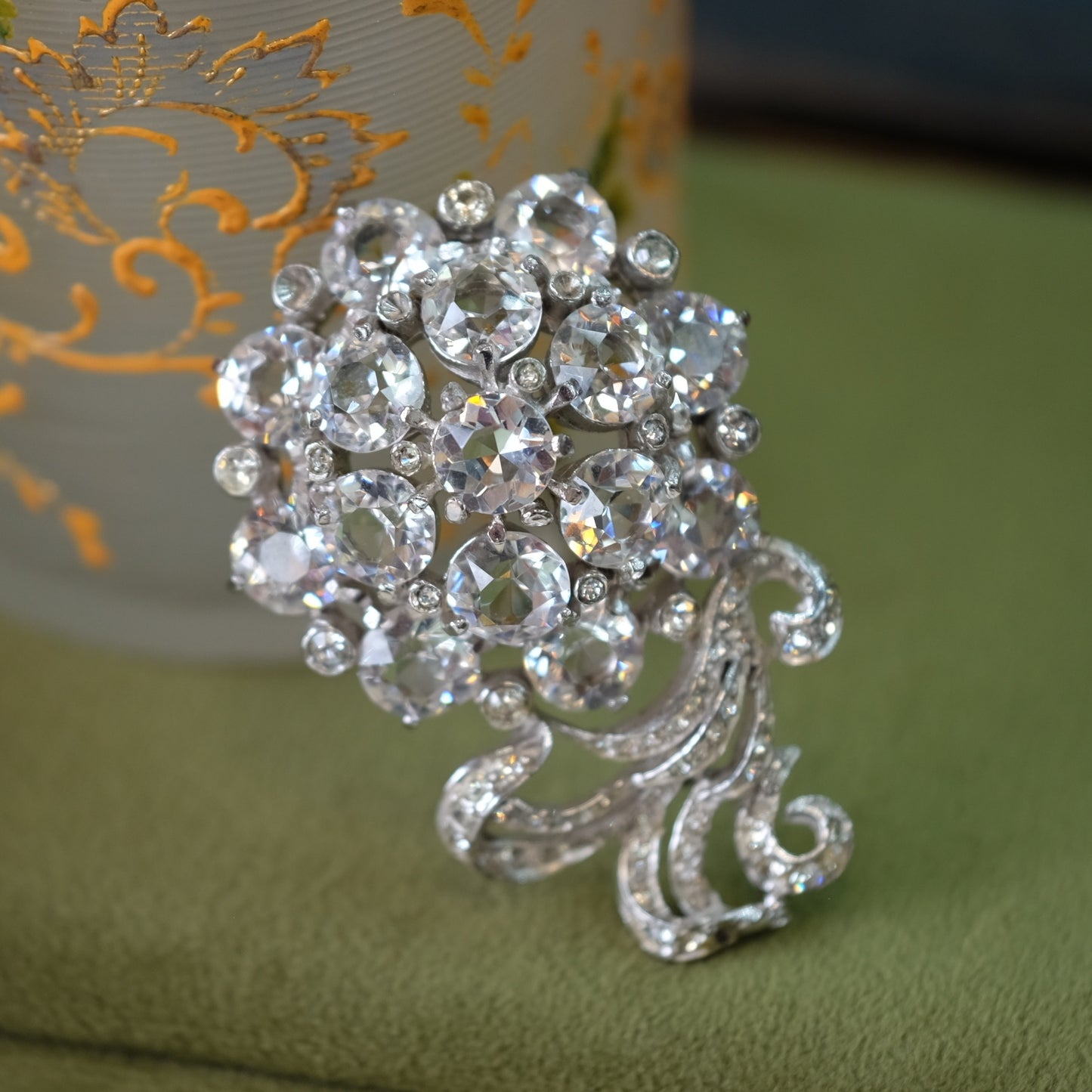 Reja Clear Rhinestones Flower Brooch 1940s