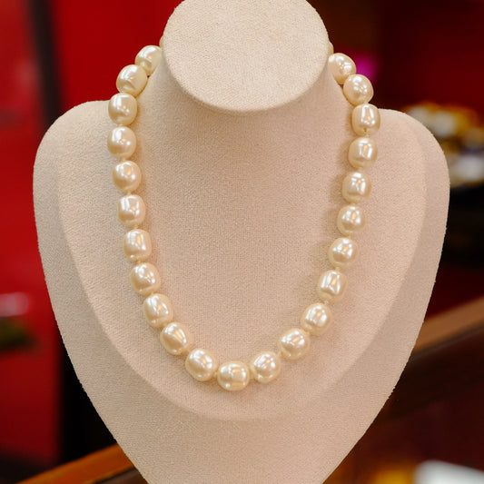 Vintage Monet Single Row Faux pearl necklace 1980s