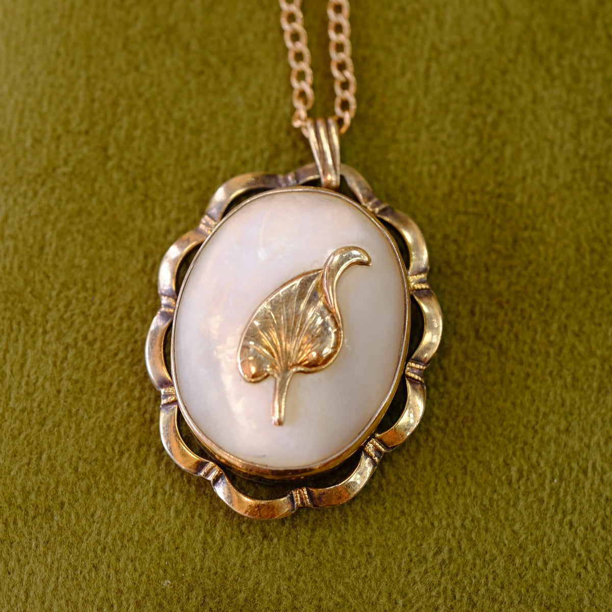 Ornate Mother of Pearl Leaf Locket
