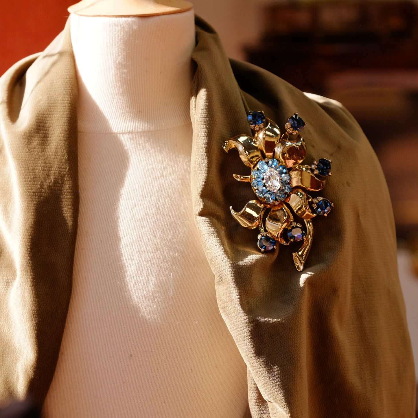 Eisenberg Original Giant Flower Brooch Book Piece 1940s