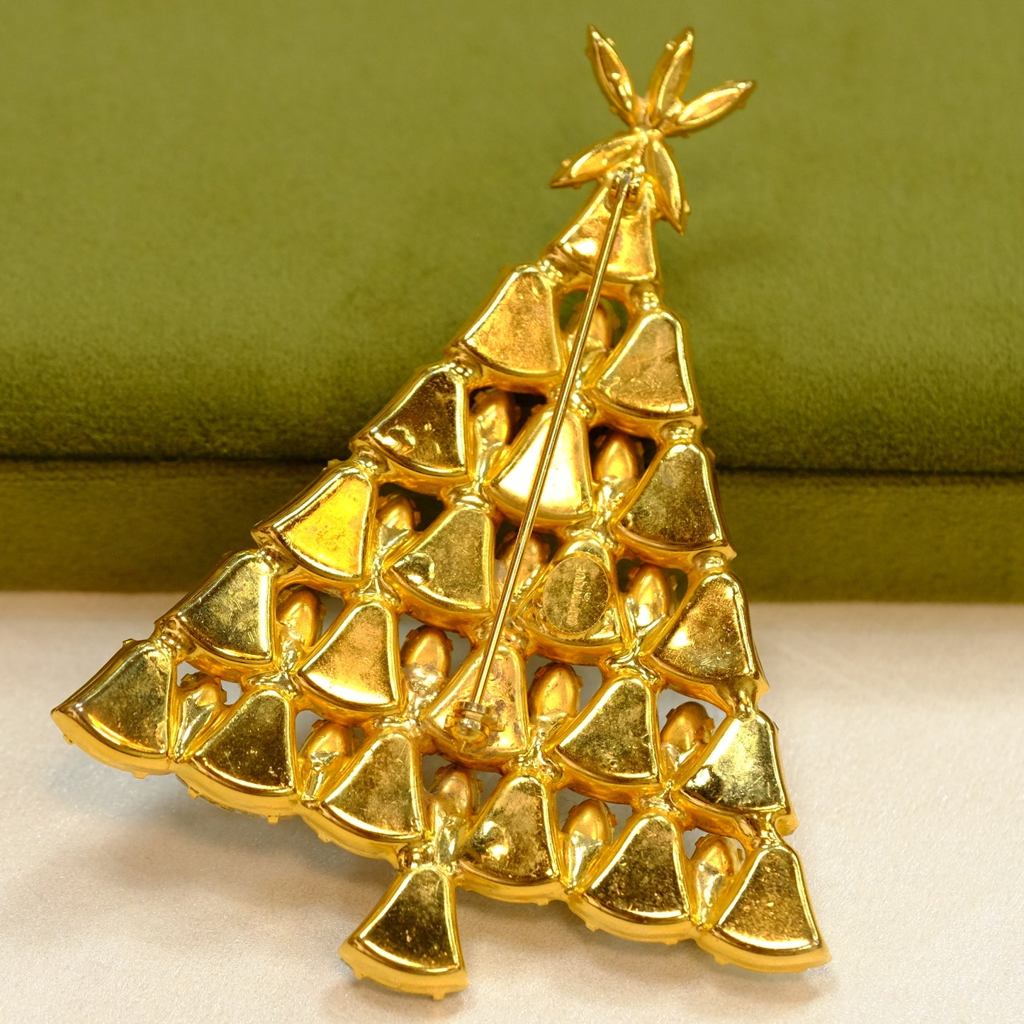 Dominique Giant Christmas Tree brooch 1980s