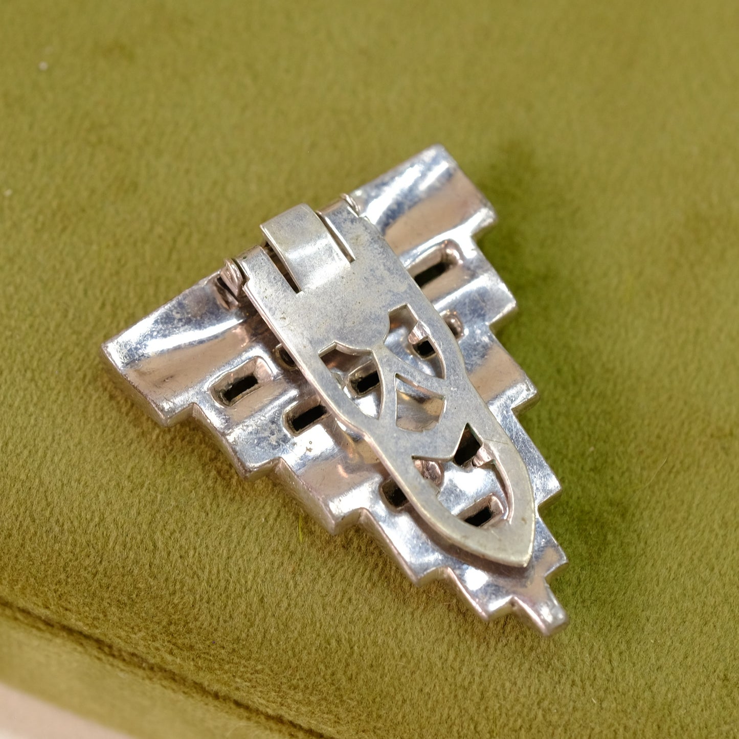 Art Deco Green Dress Clip