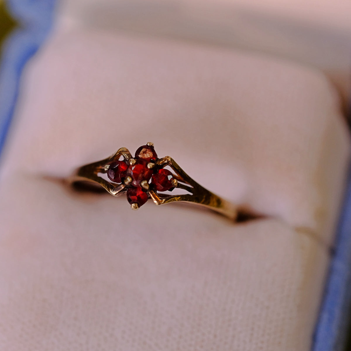 Vintage Delicate Silver Garnet Ring