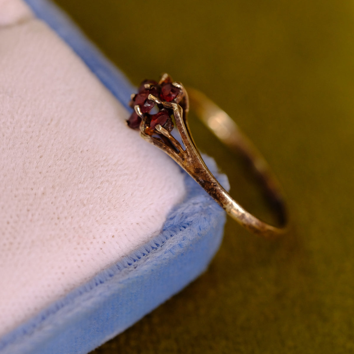Vintage Delicate Silver Garnet Ring