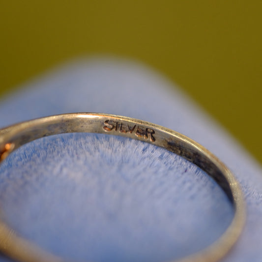 Vintage Delicate Silver Garnet Ring