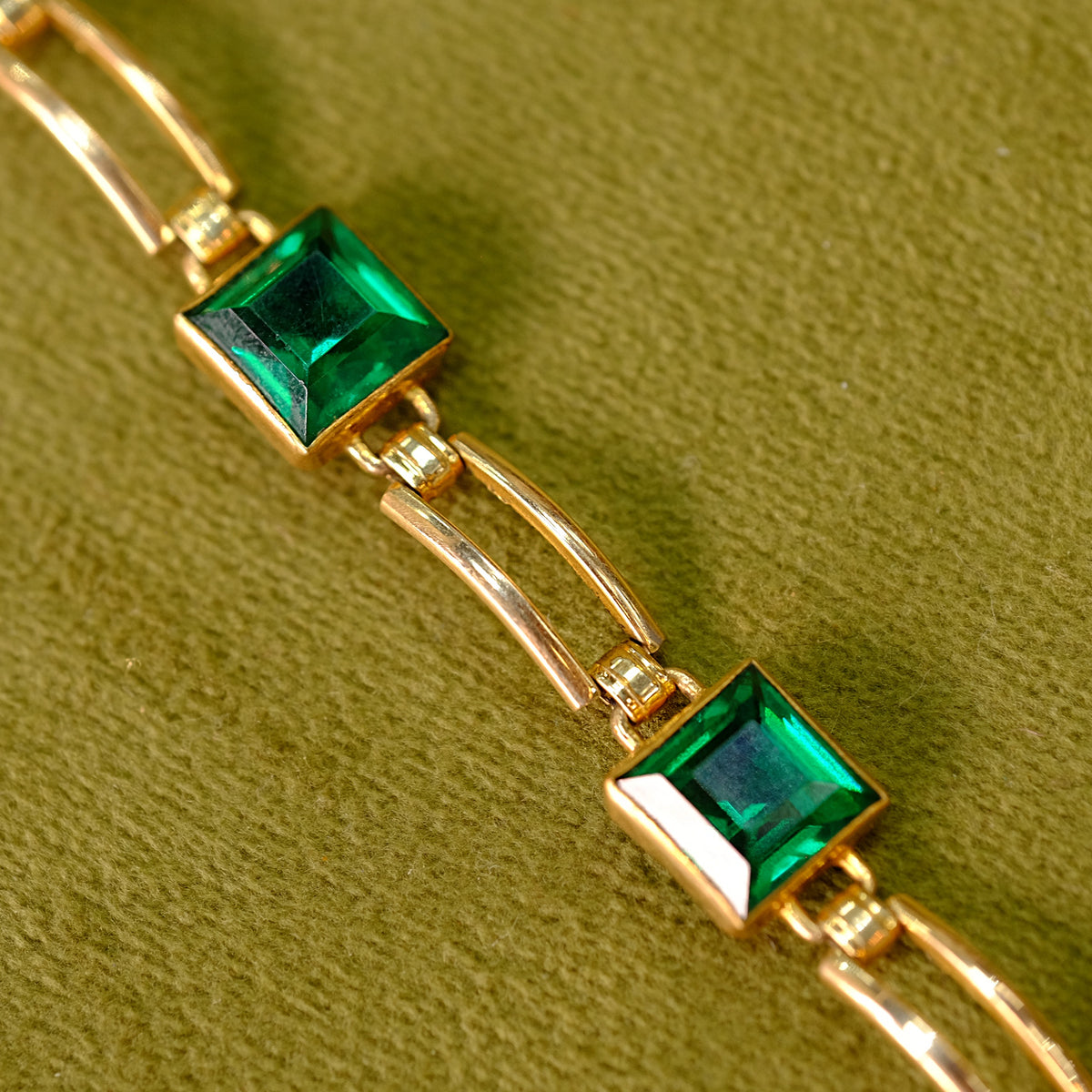 Art Deco Green Crystal Bracelet 1930s