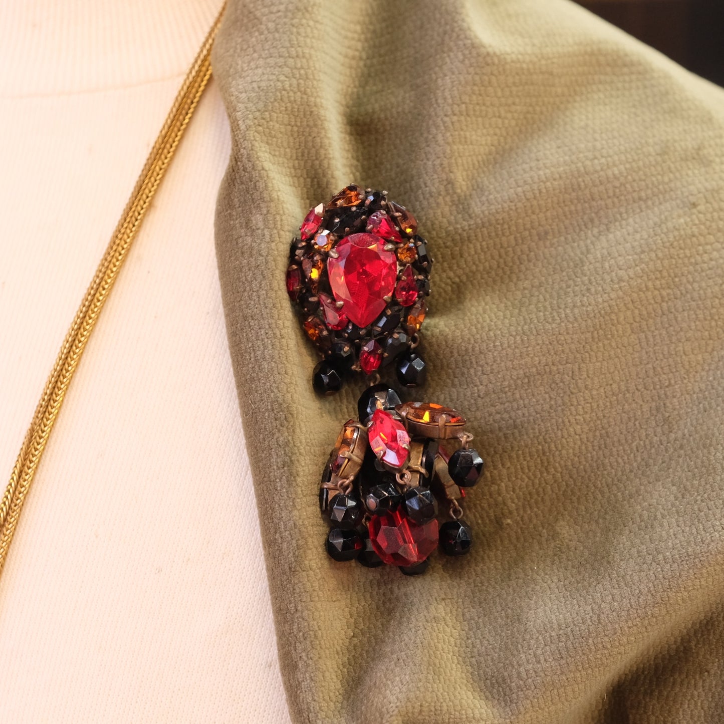 Roger Jean Pierre Red Dangle Brooch 1950s