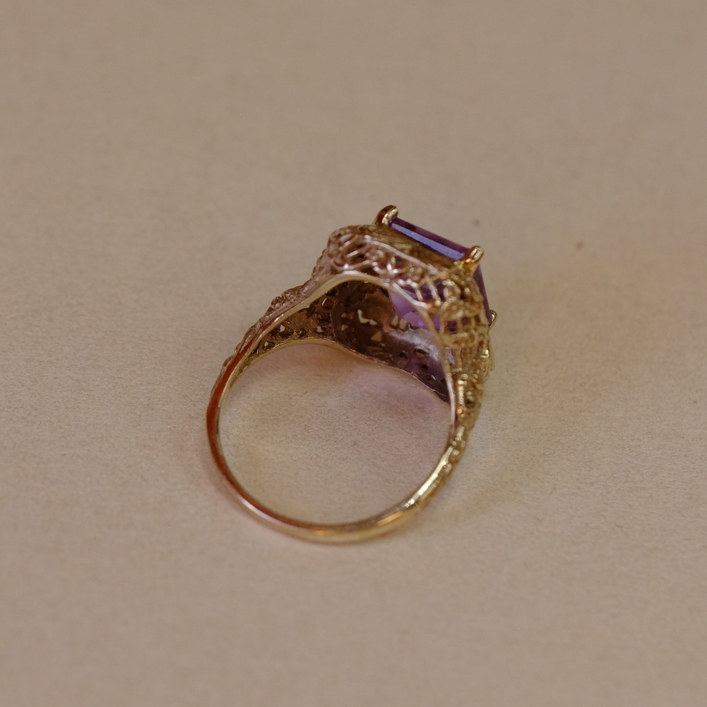 14k White Gold Amethyst Filigree Ring