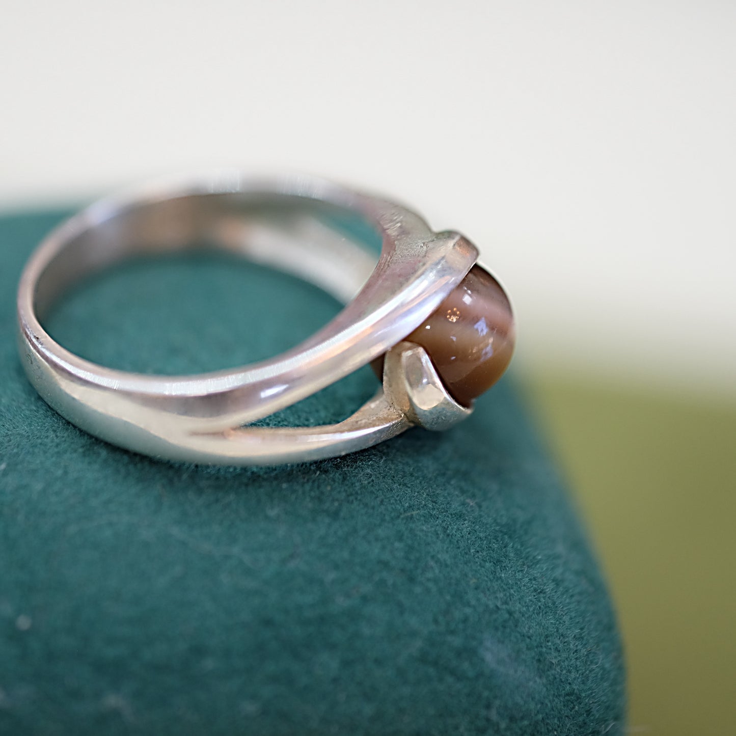 Silver Cats Eye Sphere Ring