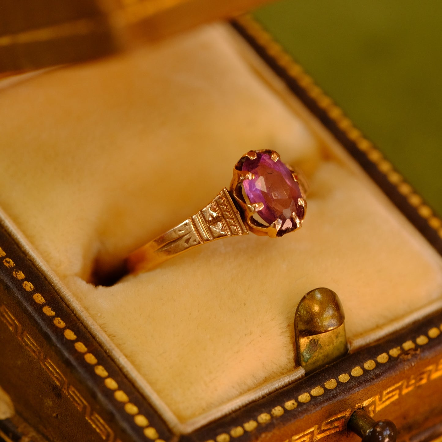 10K Gold Victorian Amethyst Ring