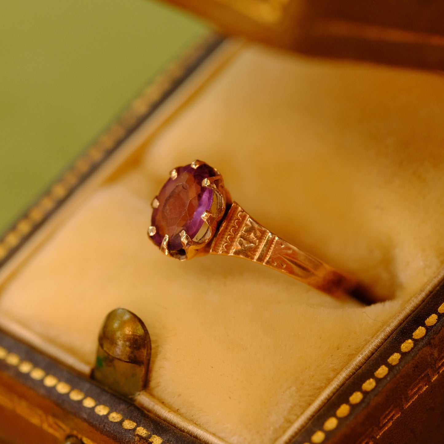 10K Gold Victorian Amethyst Ring