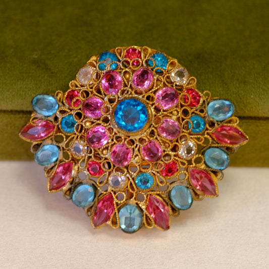 Original by Robert Collectible Brooch 1940s