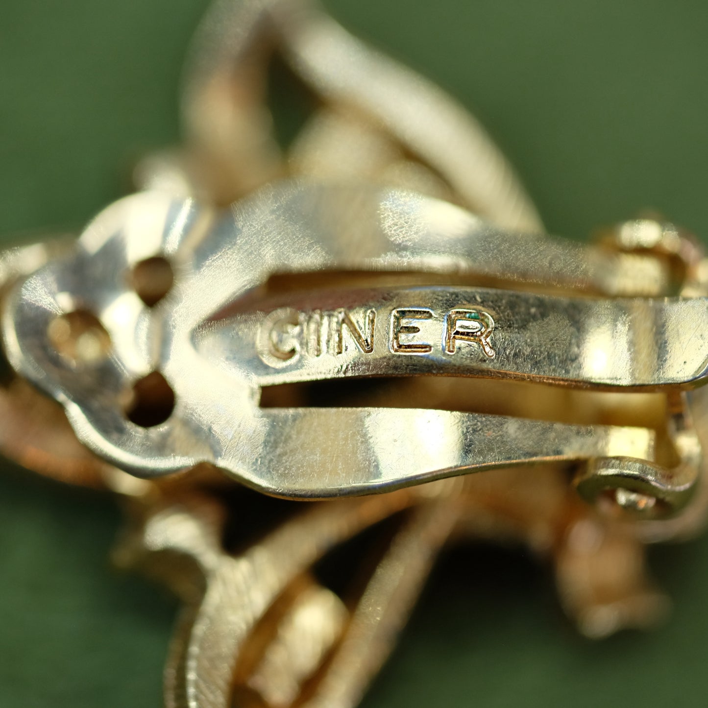 Ciner Gold Leaf & Turquoise Clip-ons