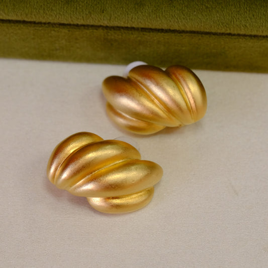 Erwin Pearl Gold Matte Abstract Clip On Earrings