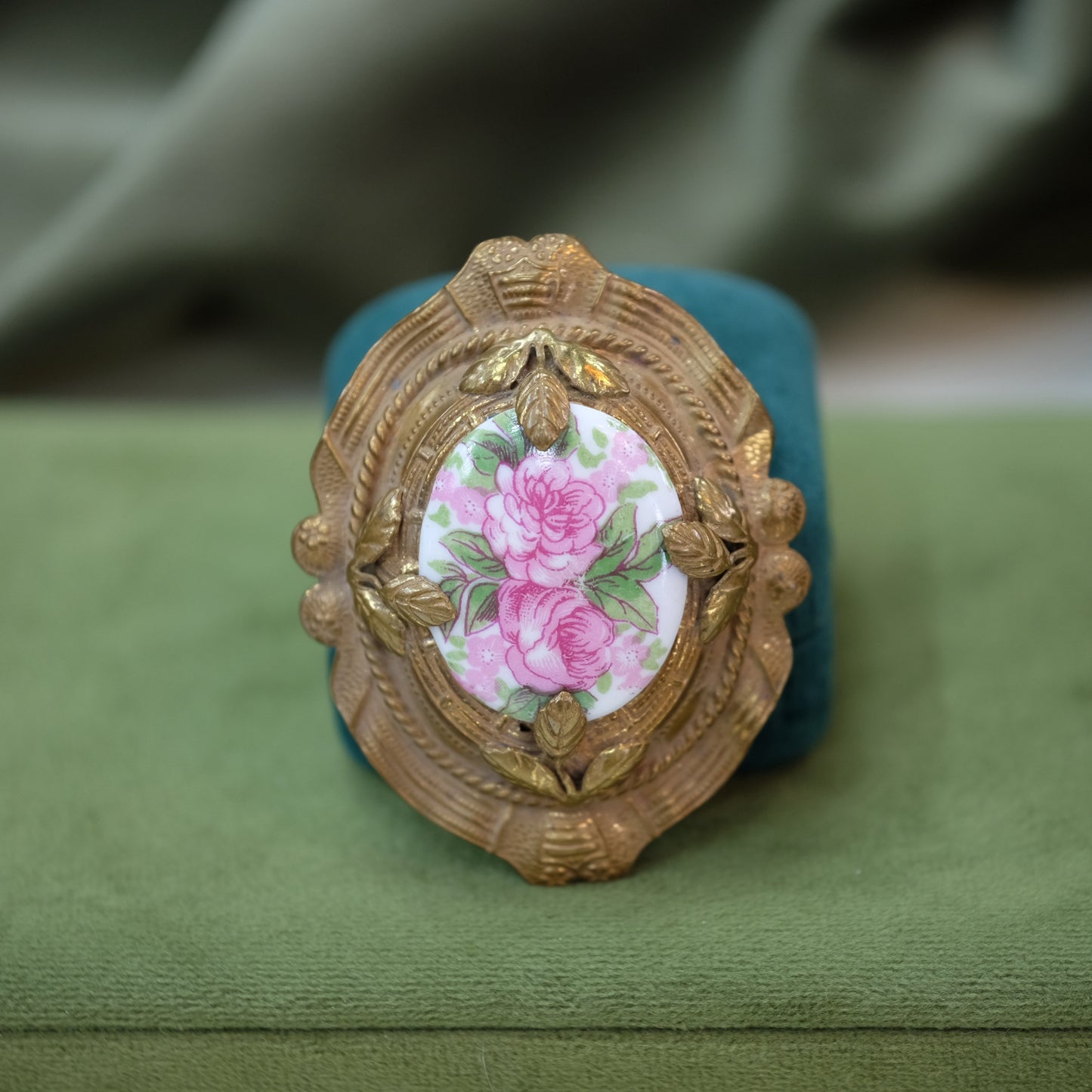 Victorian Rose Porcelain Brooch