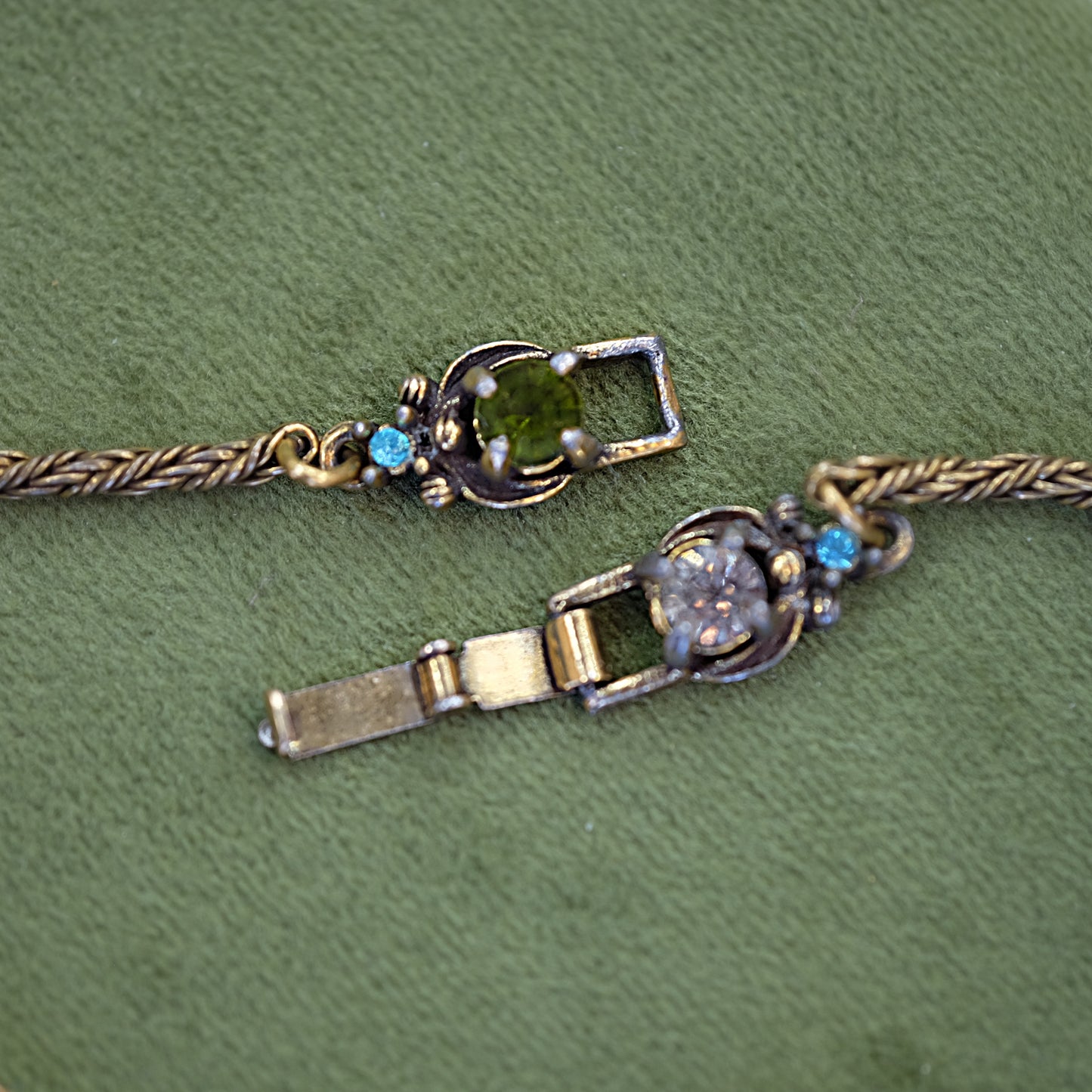 1950 Hollycraft Pastel Necklace