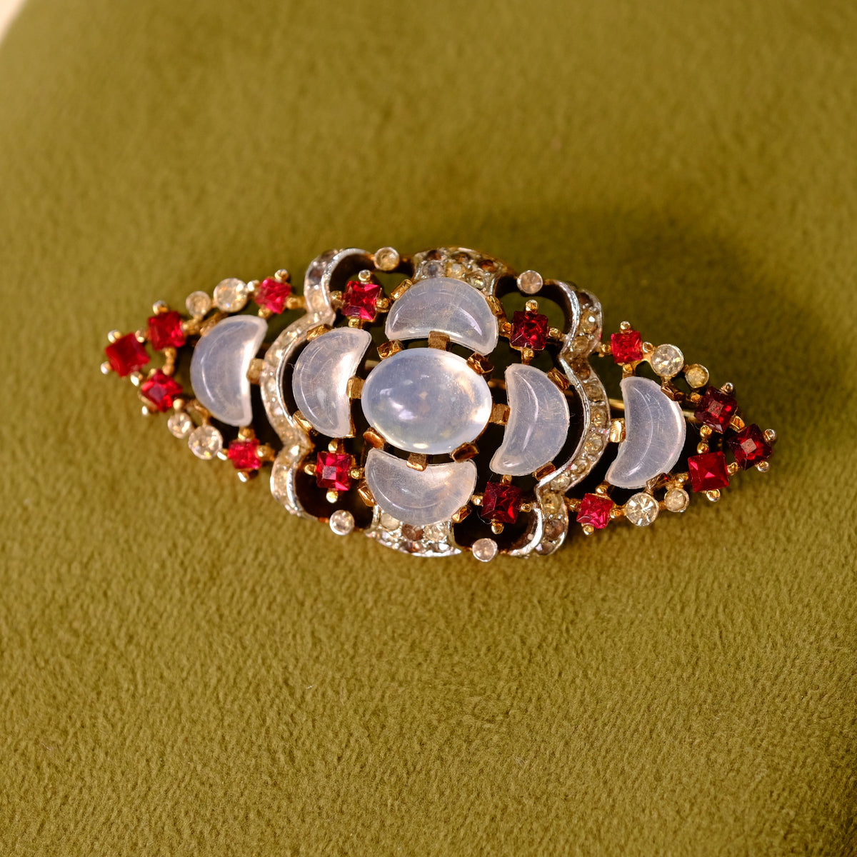 Trifari Demilune Collectible brooch 1940s