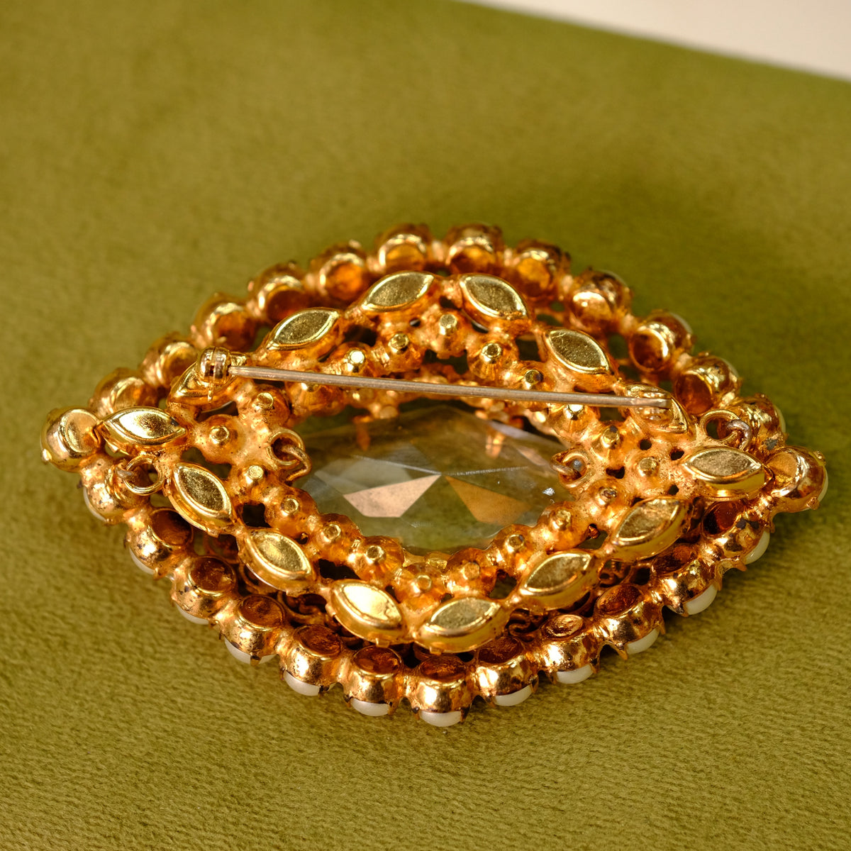 Large Schreiner Crystal Brooch 1960s