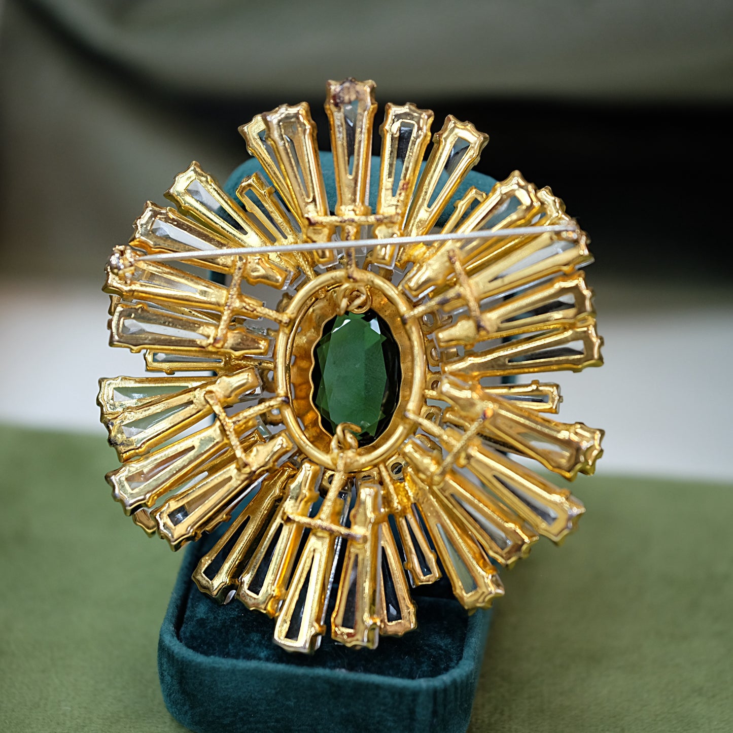 Collectable Schreiner Ruffle Brooch 1960s
