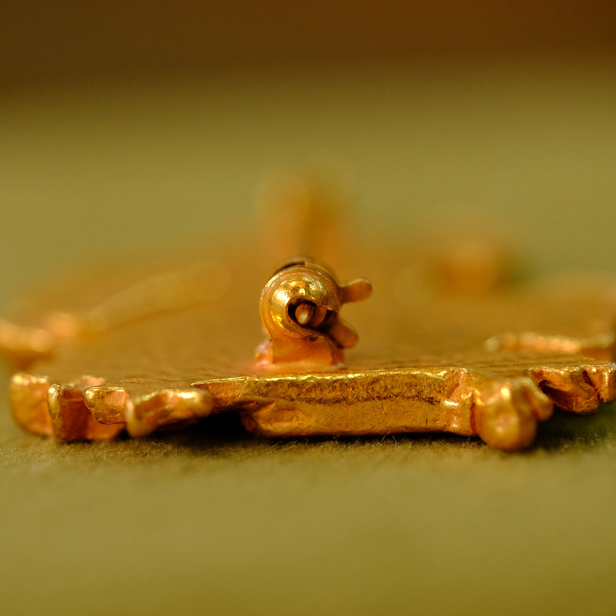 Vintage Taurus Zodiac Brooch Richelieu