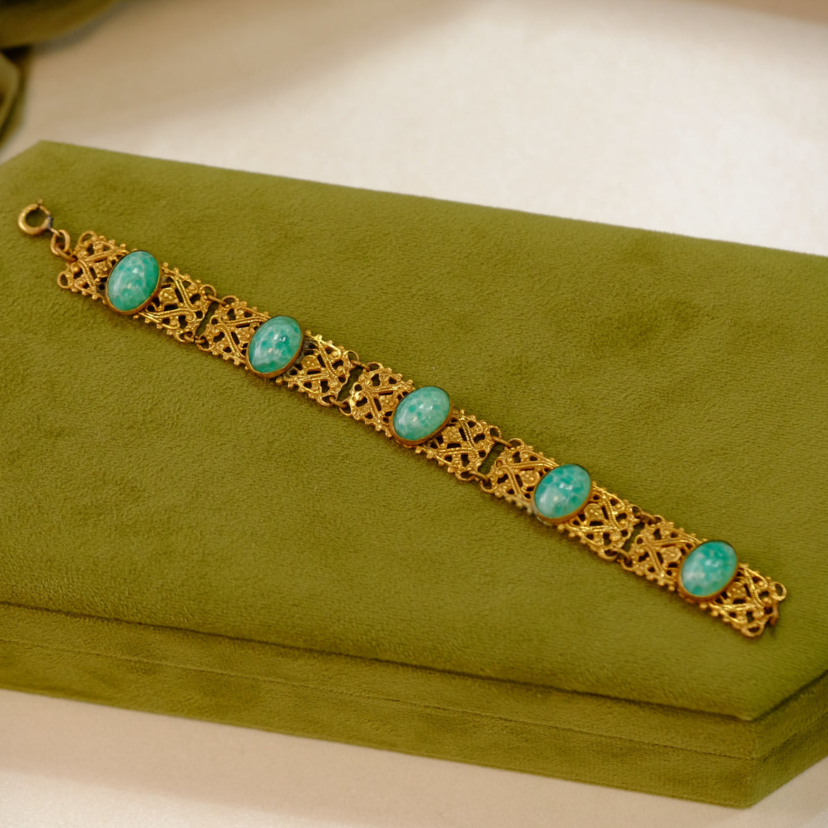 Art Deco Filigree Green Glass Bracelet 1930s