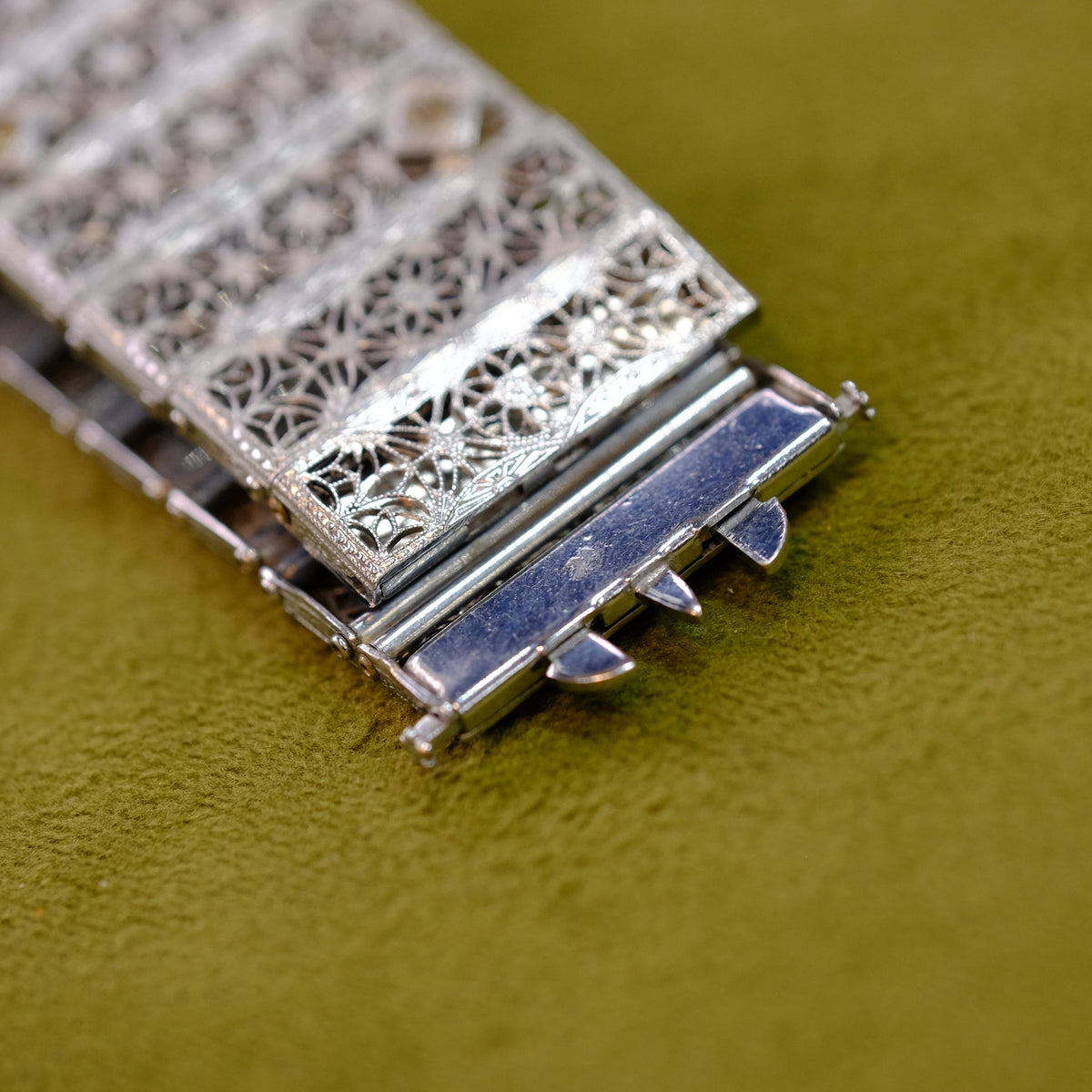 Art Deco Wide Filigree Bracelet 1930s