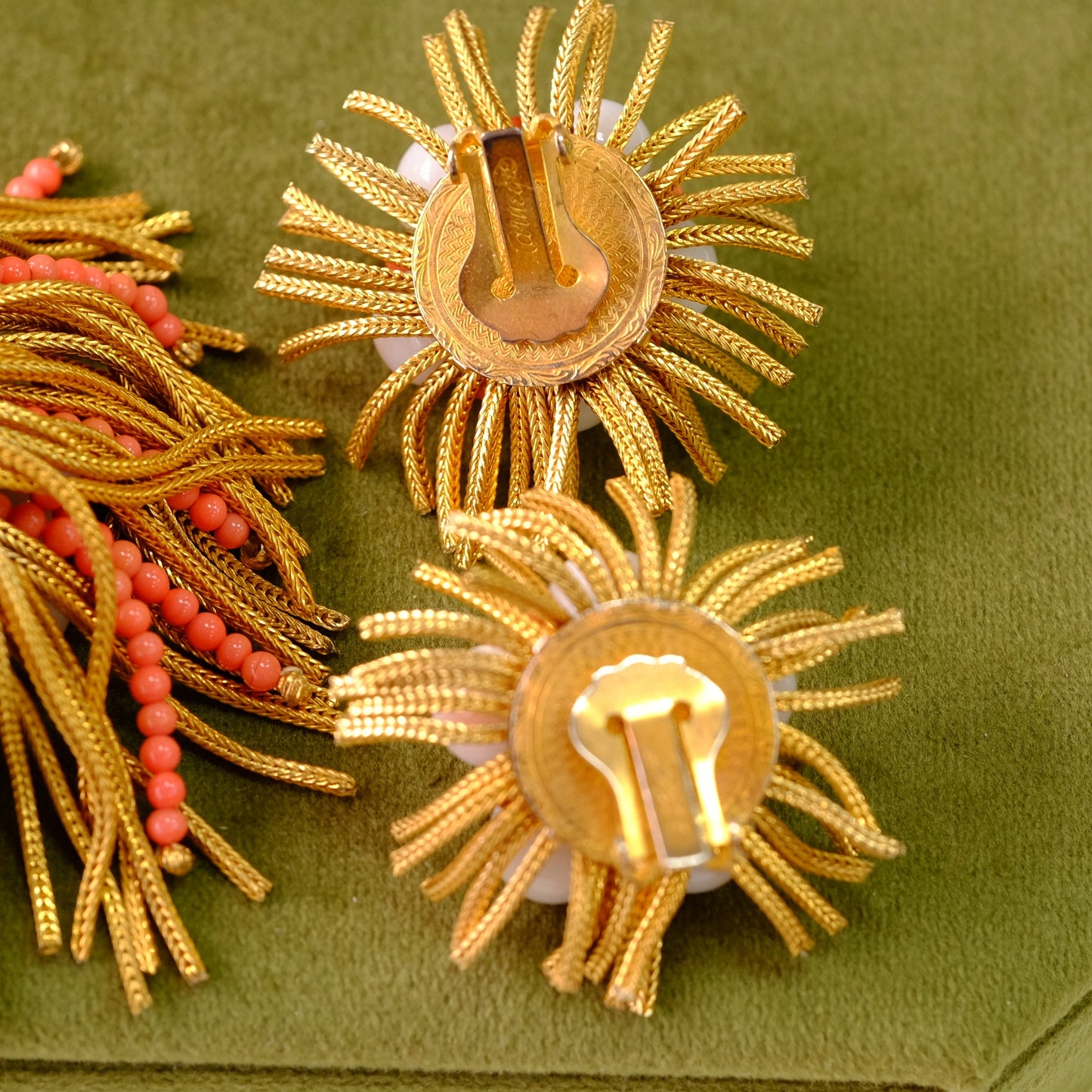 Rare Hattie Carnegie Kinetic Brooch and Earrings Set 1950s