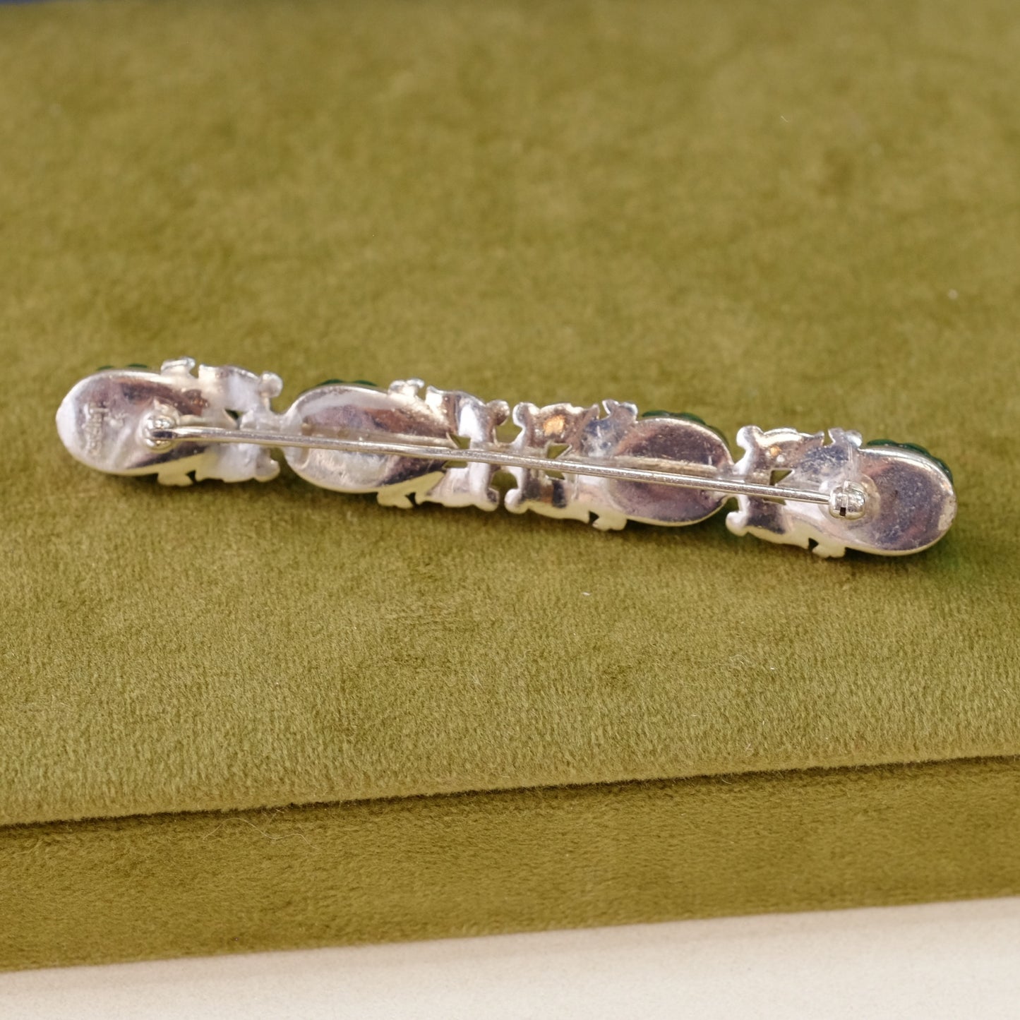 Trifari Molded Glass Bar Brooch 1940s