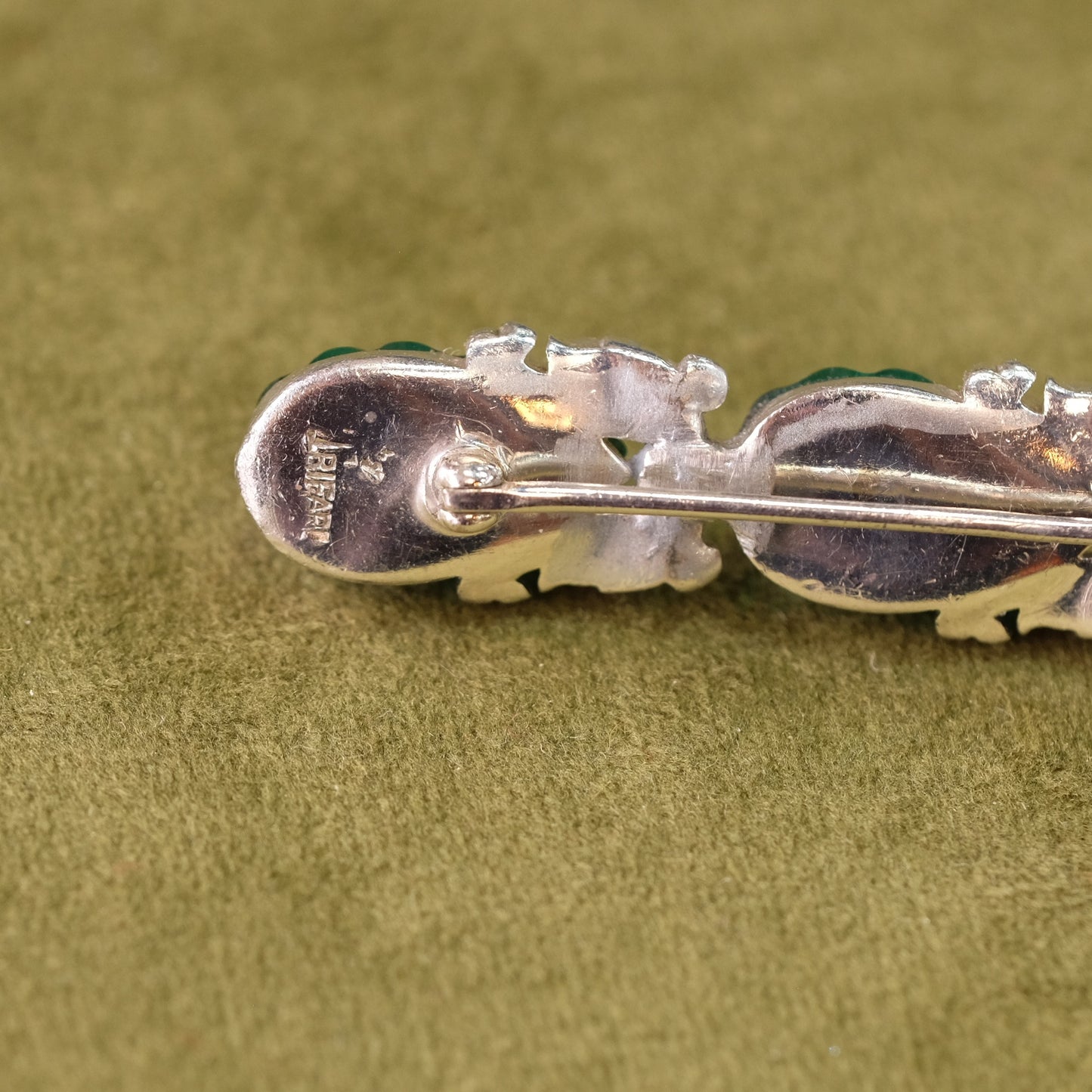 Trifari Molded Glass Bar Brooch 1940s