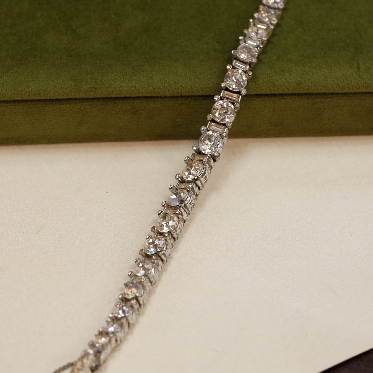 Vintage Early Ciner Graduated Rhinestones Bracelet