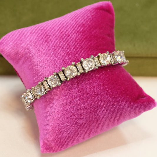Vintage Early Ciner Graduated Rhinestones Bracelet