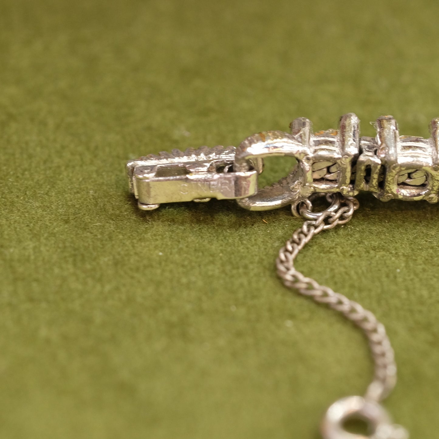 Vintage Early Ciner Graduated Rhinestones Bracelet