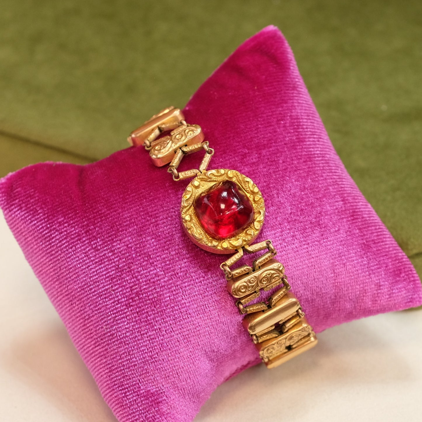 Antique 1905 Expansion bracelet with Red Cabochon