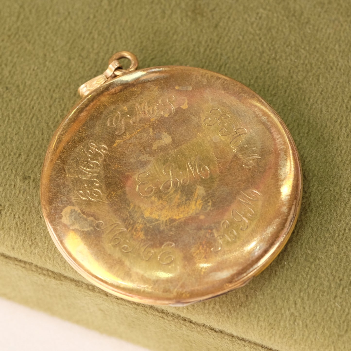 Victorian Gold Filled Large Circle Locket
