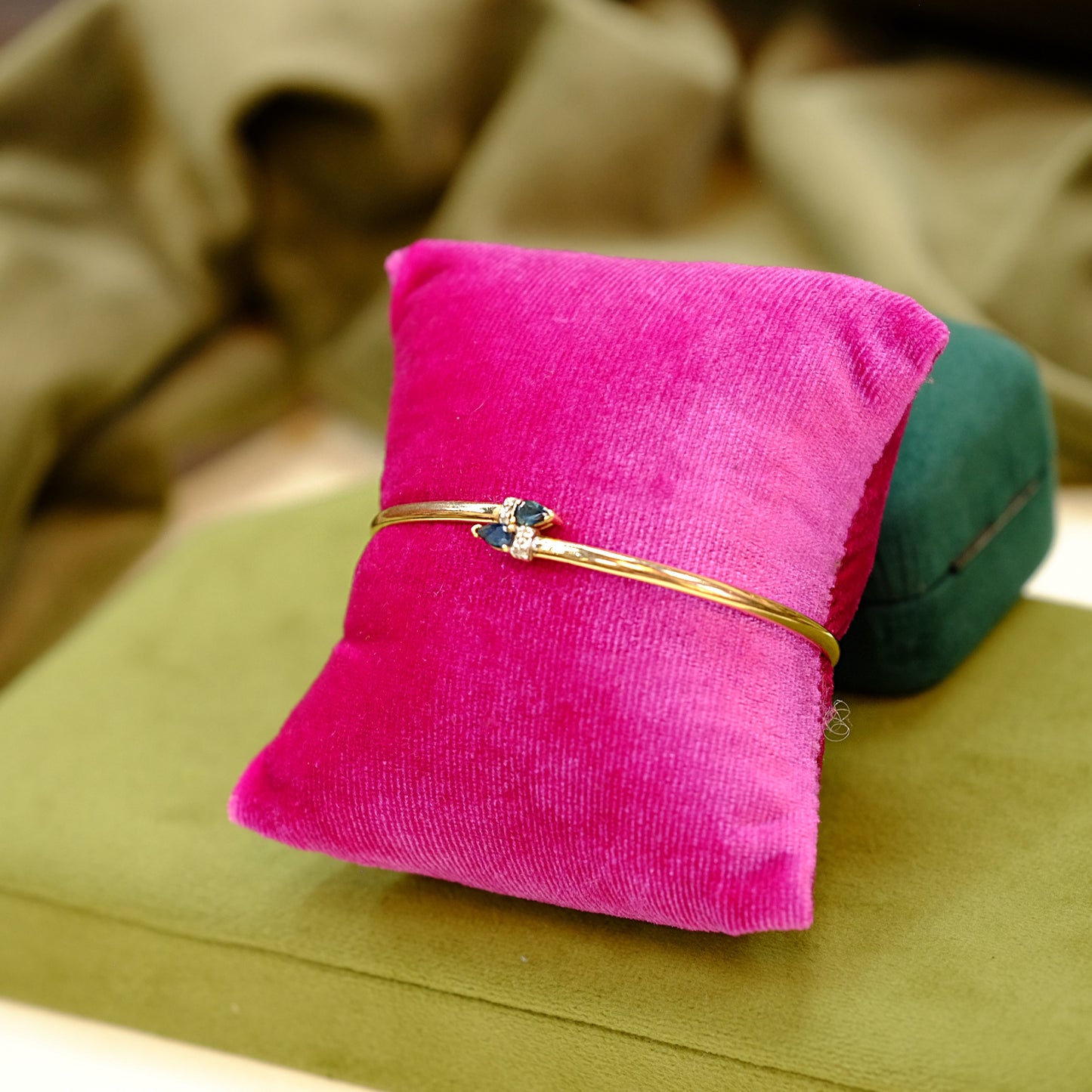 10k Spinel & Diamond Cuff